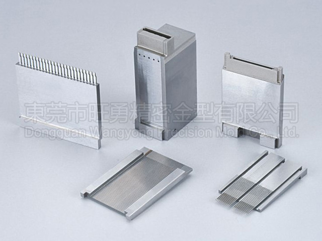 精密金型パーツ